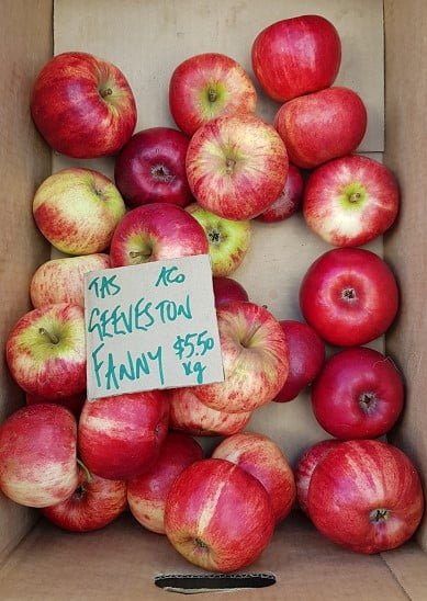 Organic Geeveston Fanny apples at a market in Tassie